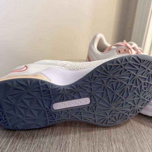 Womens Air Max Bella TR 4 'Summit White Orange Pearl' 7.5 - Picture 8 of 8